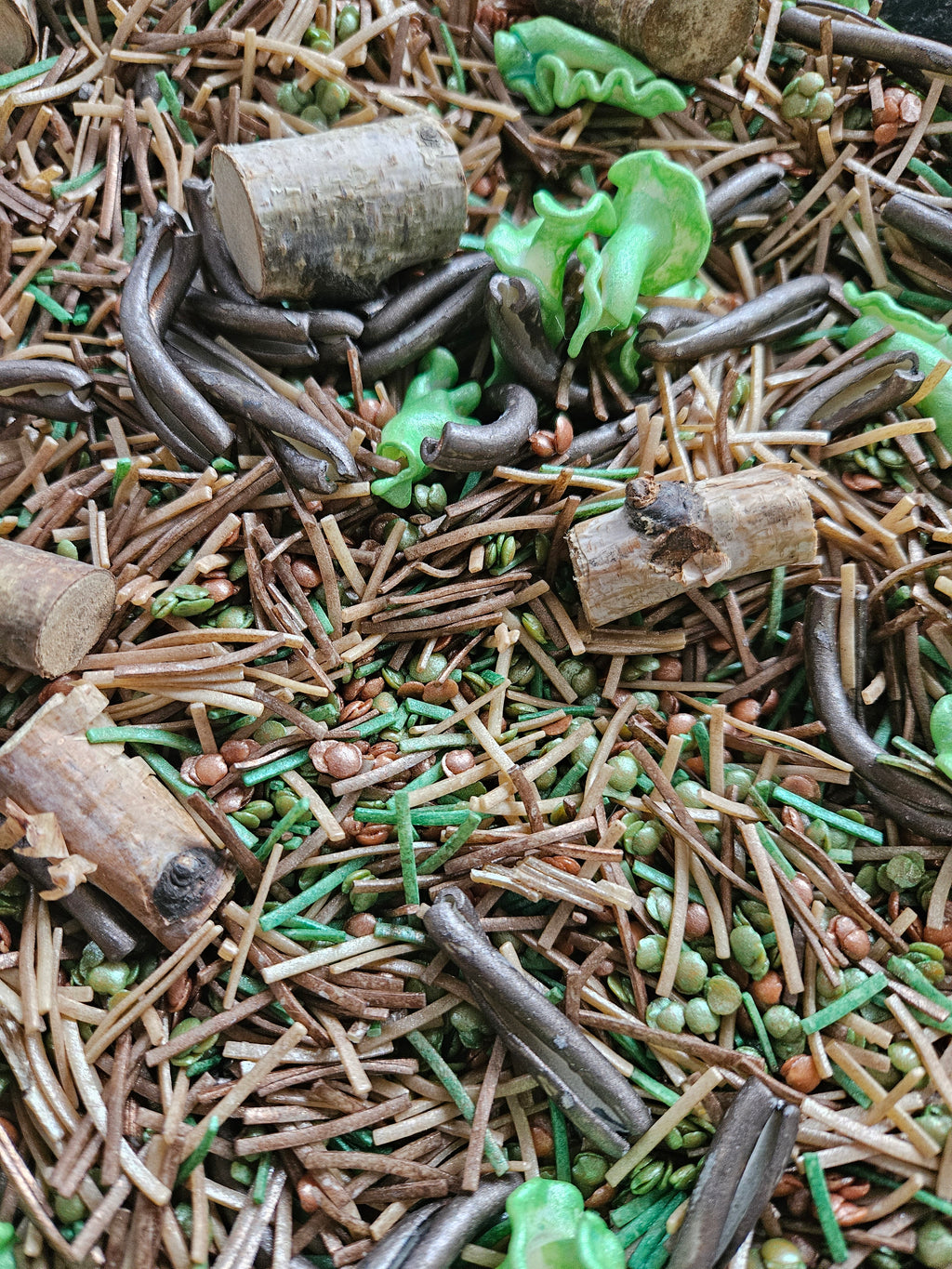 Forest Bright Sensory filler